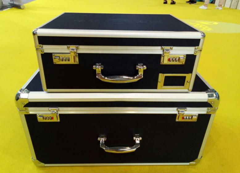 成都铝合金工具箱